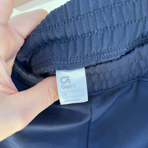 👟 Gap Fit Wide Leg Side Stripes Workout Varsity Trendy Ankle Cropped Pants - Picture 9 of 13